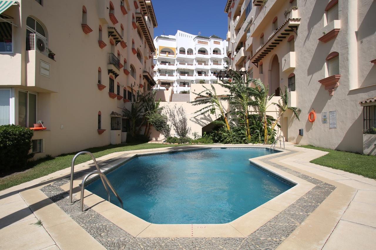 Apartamento Marina Bay Playa del Cristo Estepona Exterior foto